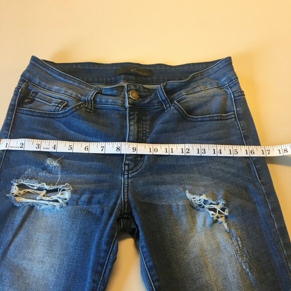 KanCan Jeans Mid-Rise Skinny Slim Fit Distressed  Size 9/28 Stretch - Picture 7 of 12